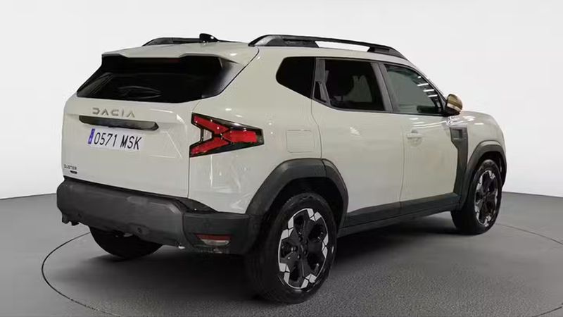 Dacia Duster • 2024 • 10,170 km 6