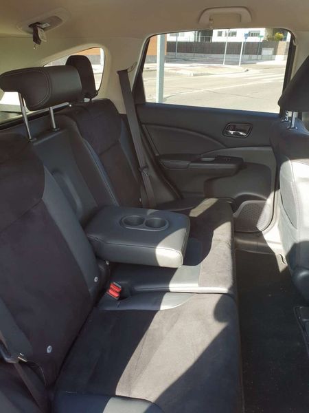 Honda CR-V • 2015 • 164,000 km 2