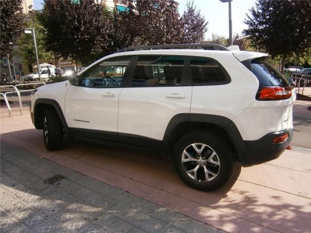 Jeep Cherokee • 2016 • 75,000 km 2
