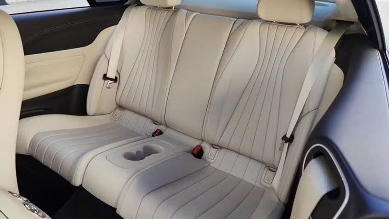 Mercedes-Benz E Coupé • 2020 • 96,604 km 6