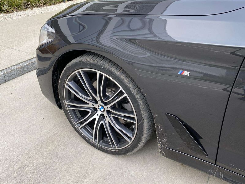 BMW 5 Series • 2017 • 139,000 km 4