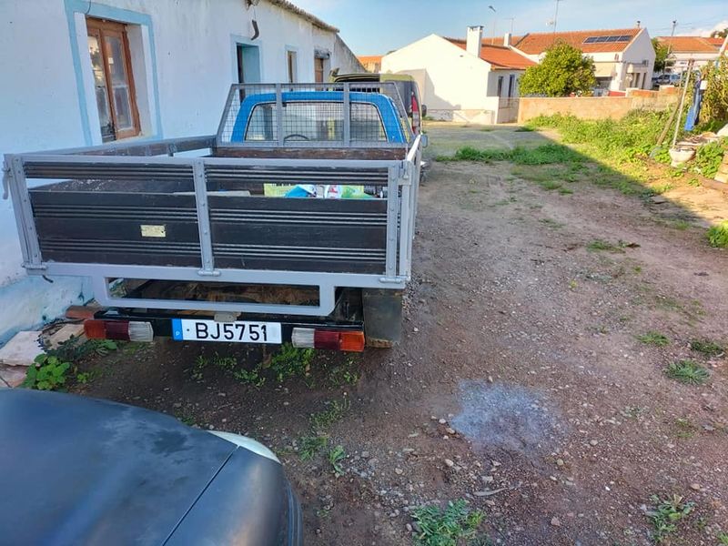 Isuzu Pickup • 1984 • 189,000 km 2
