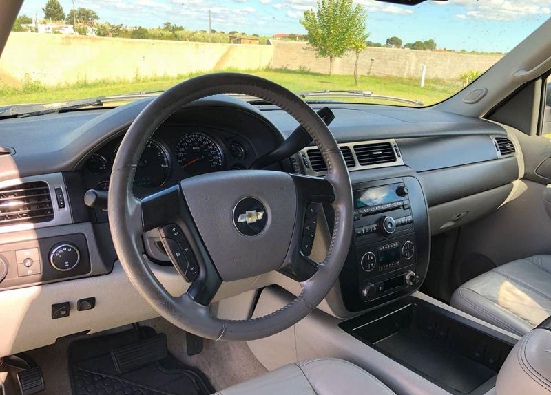Chevrolet Avalanche • 2007 • 99,999 km 3