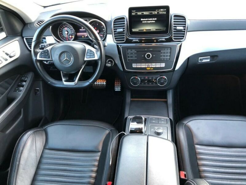 Mercedes-Benz GLE • 2015 • 193,000 km 2