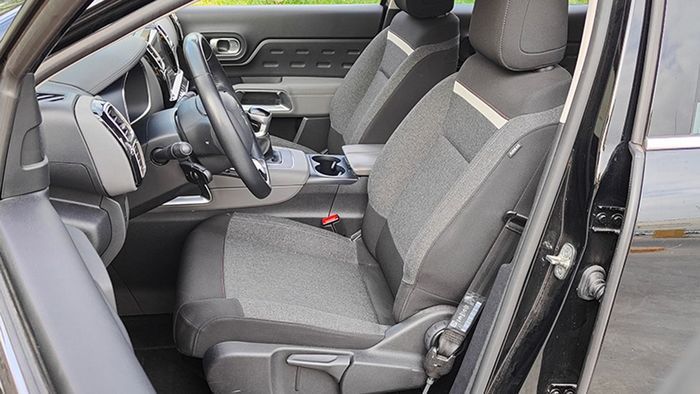 Citroën C5 • 2020 • 146,000 km 12