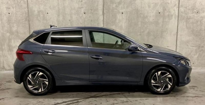 Hyundai i20 • 2023 • 4,500 km 3