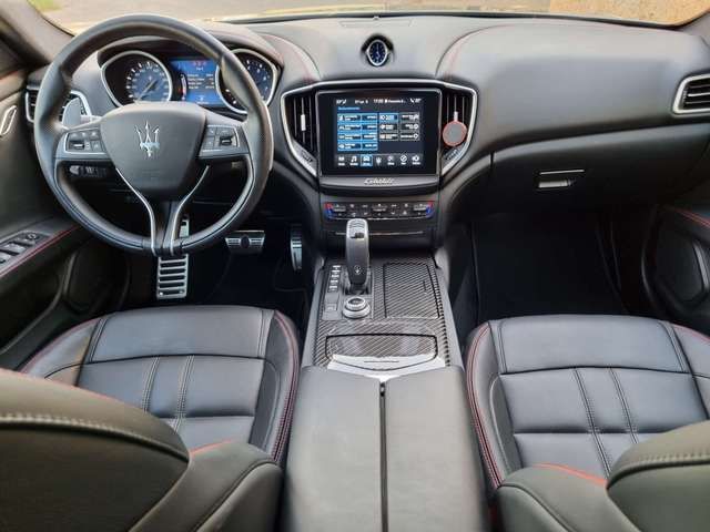 Maserati Ghibli • 2019 • 67,000 km 6