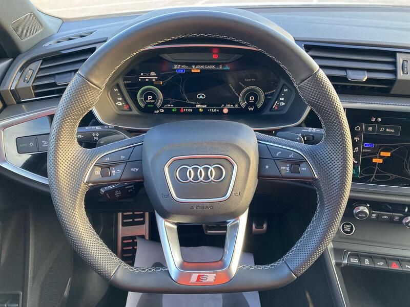 Audi Q3 • 2024 • 2,312 km 12