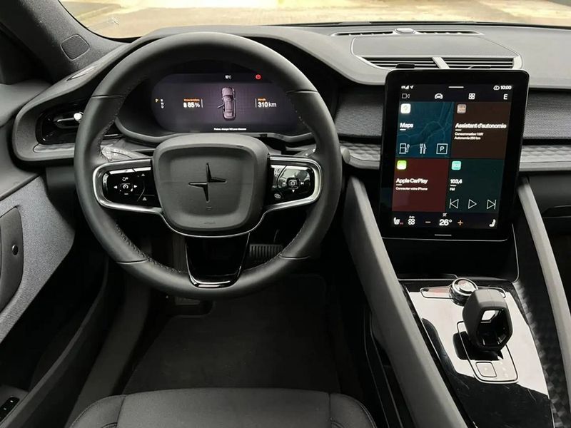 Polestar 2 • 2022 • 28,000 km 10