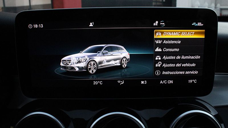 Mercedes-Benz C-Class • 2021 • 52,432 km 11