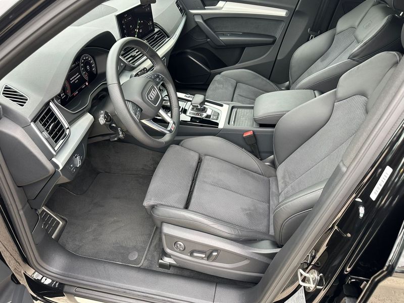 Audi Q5 • 2022 • 14,000 km 3