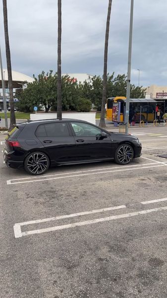 Volkswagen Golf R • 2022 • 43,000 km 4