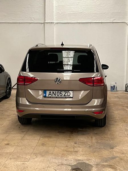 Volkswagen Touran • 2020 • 73,000 km 2