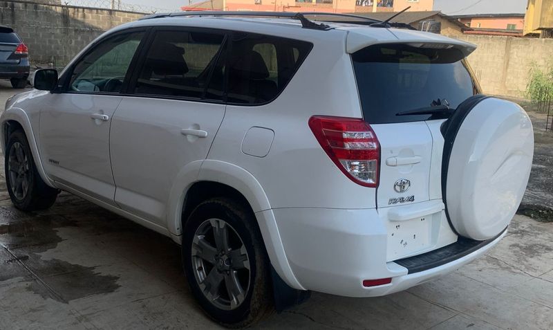 Toyota RAV4 • 2010 • 91 km 2