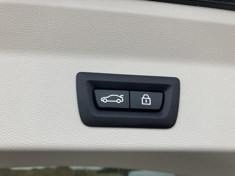 BMW X3 • 2021 • 66,109 km 12