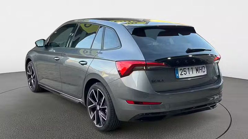 Škoda Fabia Combi • 2023 • 23,537 km 3