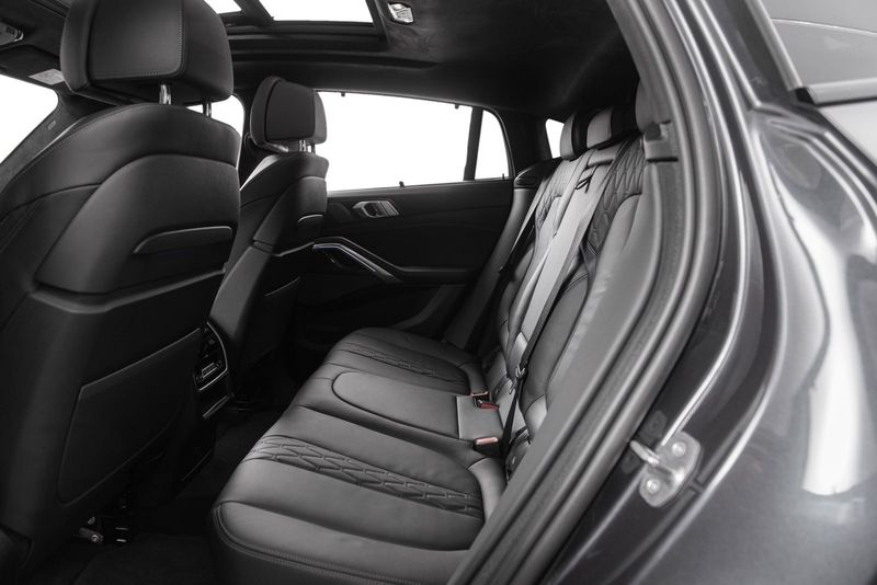 BMW X6 • 2020 • 55,000 km 23