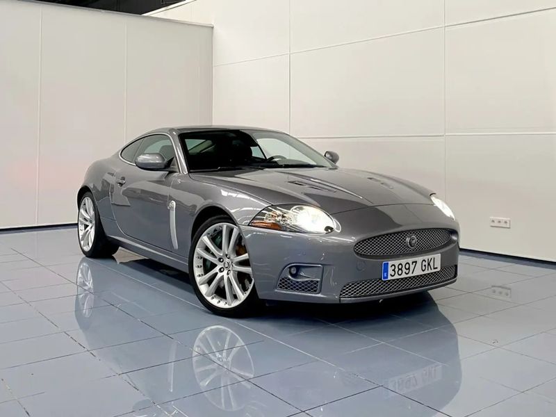 Jaguar XKR • 2009 • 55,000 km 10