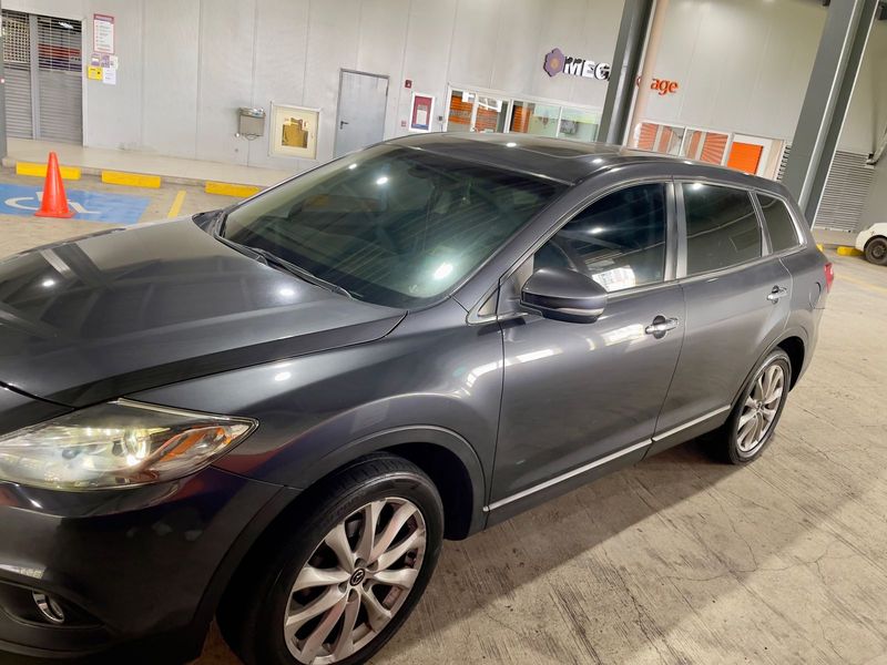 Mazda CX-9 • 2016 • 130,000 km 1