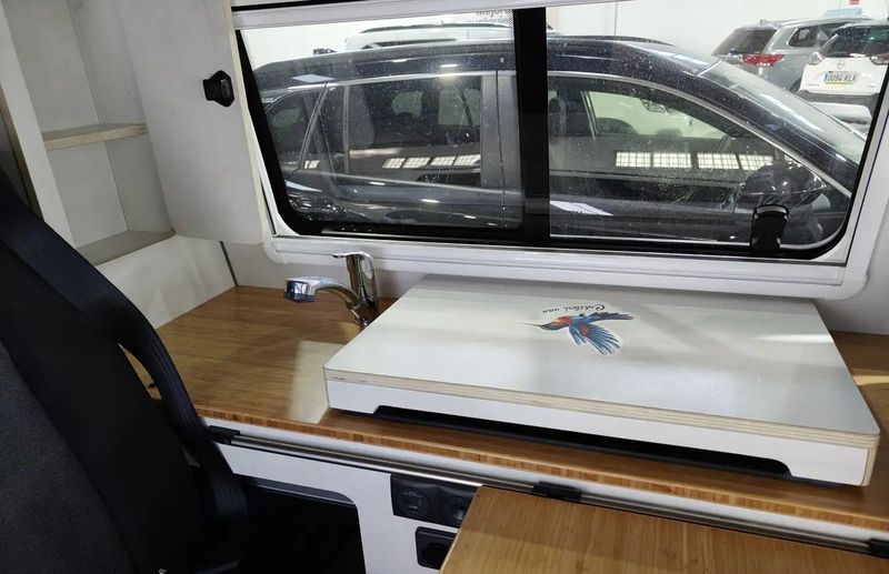 Volkswagen T5 Transporter Shuttle • 2021 • 82,299 km 7