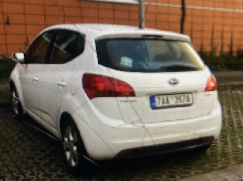 Kia Venga • 2012 • 120,000 mi 4