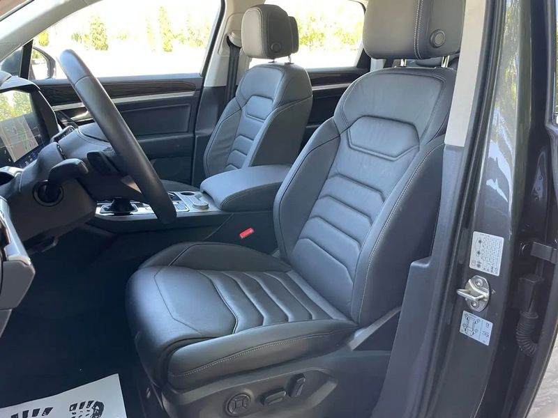 Volkswagen Touareg • 2021 • 78,000 km 9
