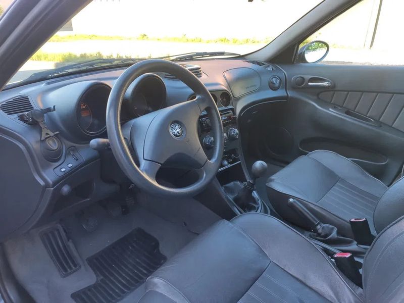 Alfa Romeo 146 • 2001 • 80,000 km 3