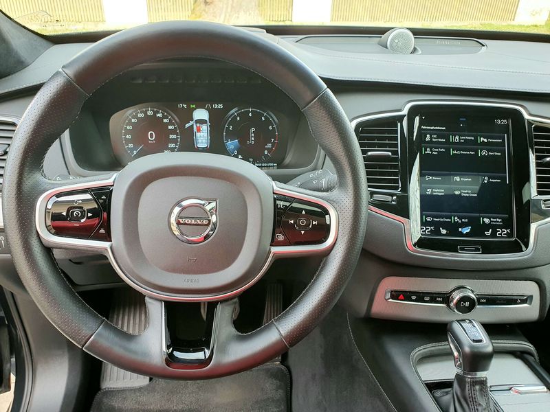 Volvo XC90 • 2018 • 99,957 km 50