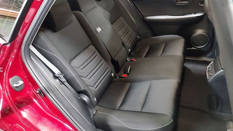 Lexus NX • 2018 • 60,202 km 5