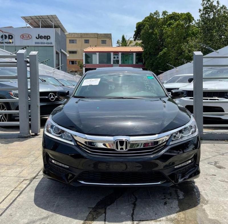 Honda Accord • 2016 • 1 km 5