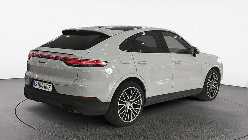 Porsche Cayenne • 2023 • 74,513 km 3