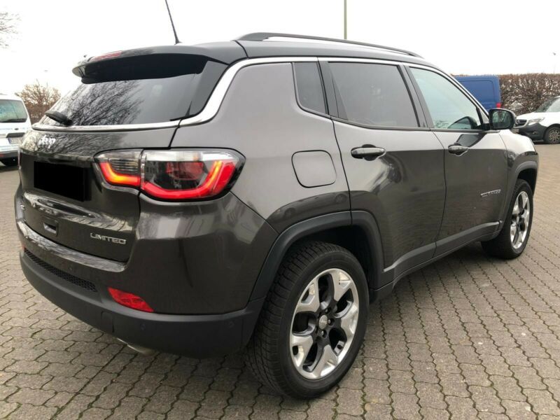 Jeep Compass • 2018 • 104,664 km 6