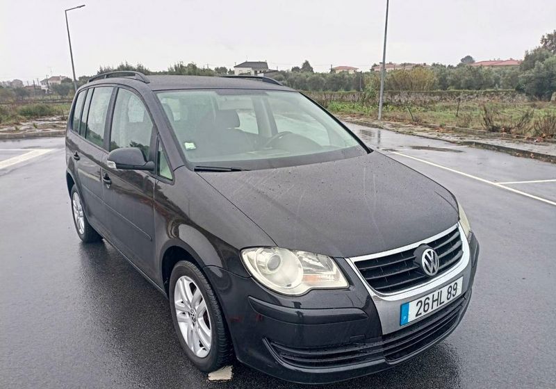 Volkswagen Touran • 2009 • 262,000 km 1