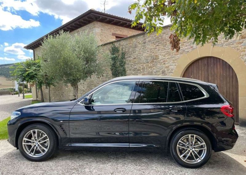 BMW X3 • 2018 • 112,000 km 7