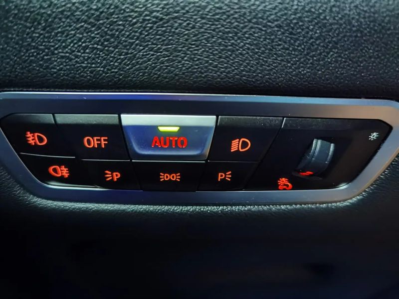 BMW X5 • 2019 • 38,000 km 14