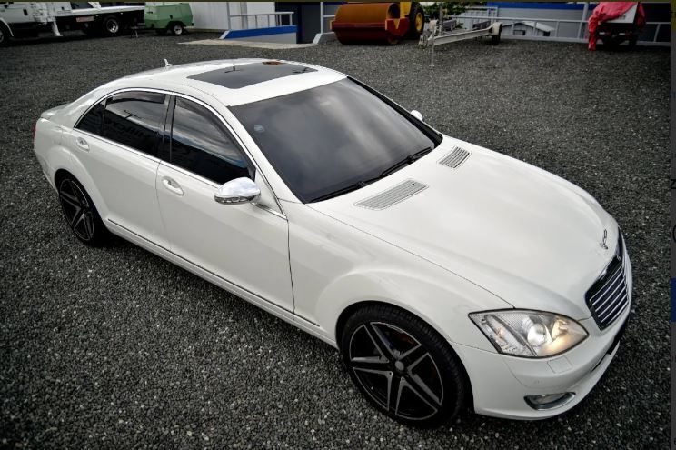 Mercedes-Benz S • 2009 • 130,000 km 4