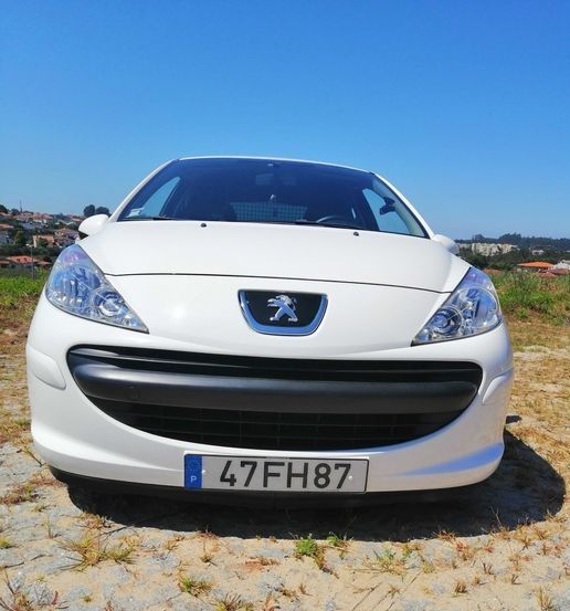 Peugeot 207 • 2008 • 190,000 km 1