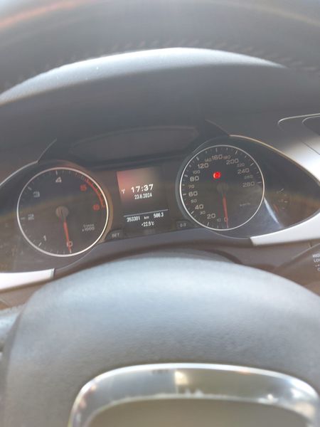 Audi A4 Allroad • 2011 • 352,301 km 3