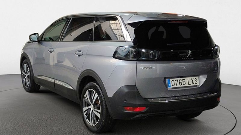 Peugeot 5008 • 2022 • 47,143 km 5