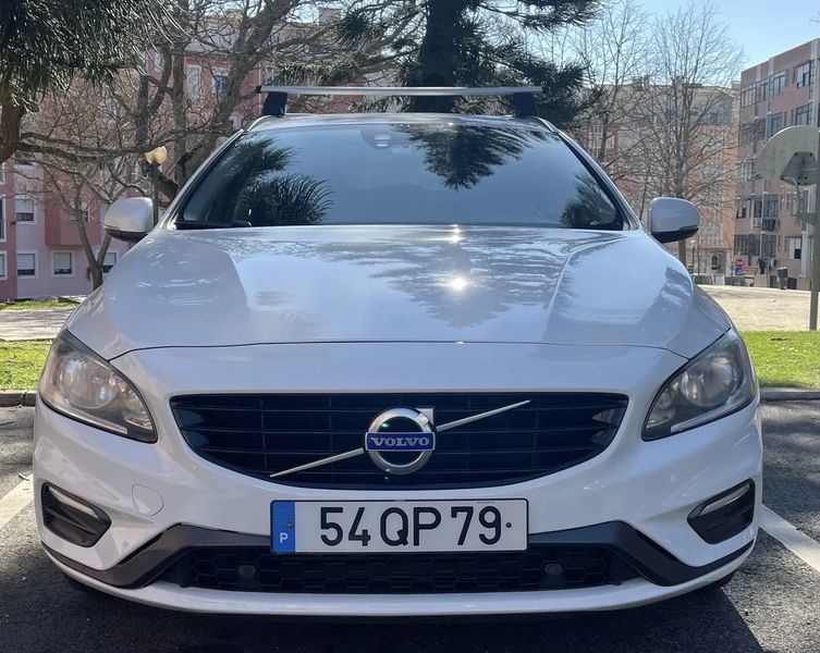 Volvo V60 • 2015 • 163,000 km 1