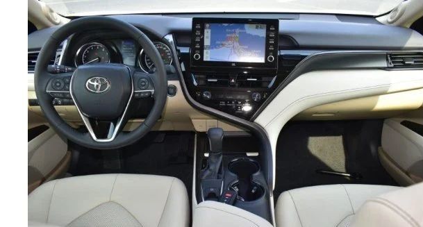 Toyota Camry • 2023 • 19,000 km 3