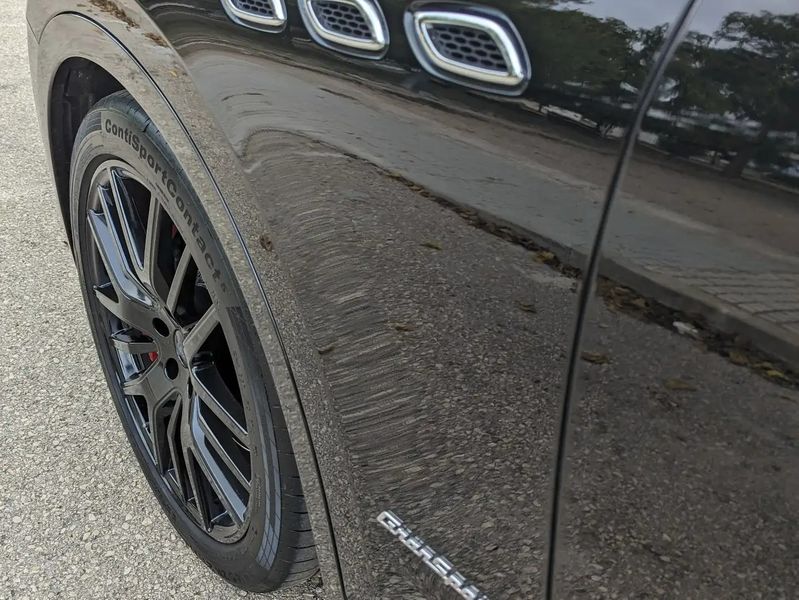 Maserati Levante • 2018 • 41,800 km 12