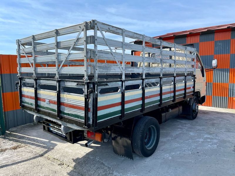 Toyota Dyna • 1998 • 120,000 km 7