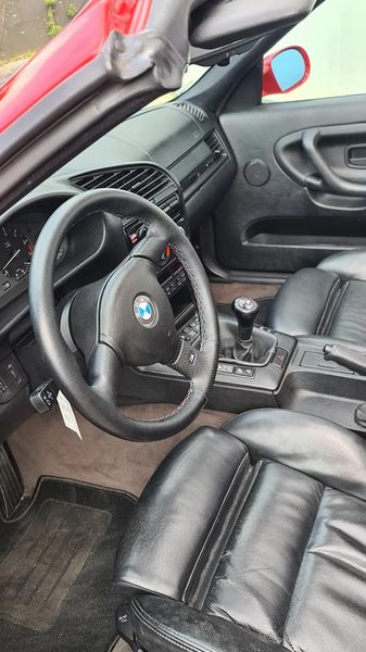 BMW 328i • 1993 • 89,000 km 5