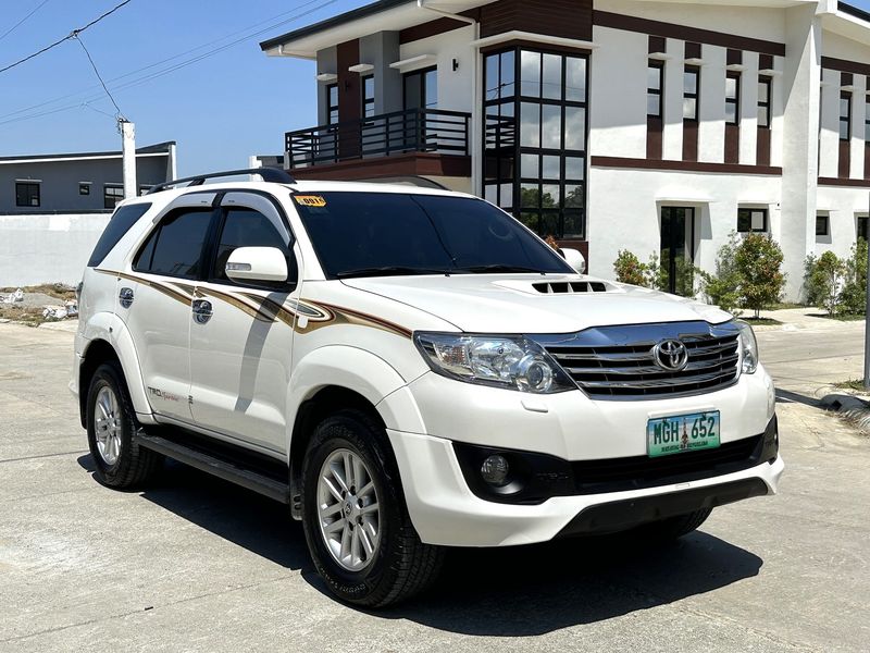 Toyota Fortuner • 2013 • 88 km 3
