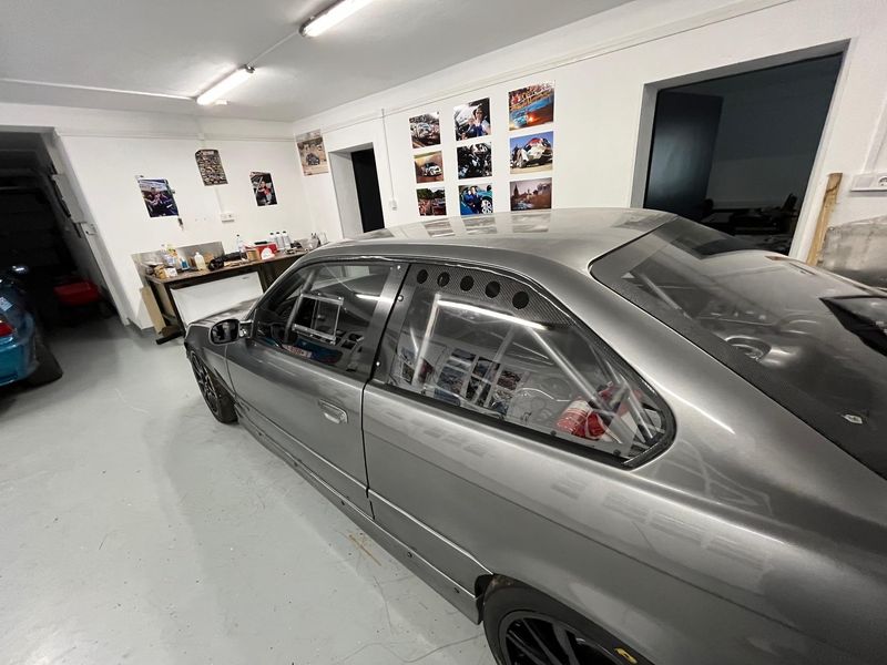 BMW M3 • 1995 • 1 km 7