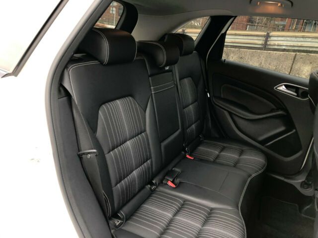 Mercedes-Benz B-Class Electric Drive • 2013 • 83,411 km 13