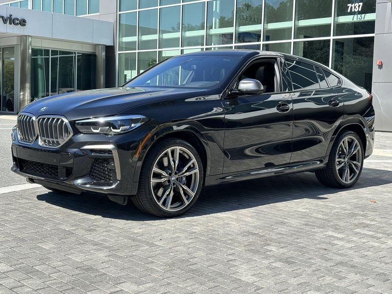 BMW X6 • 2023 • 30,456 km 1