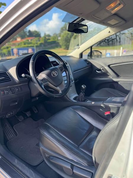 Toyota Avensis • 2010 • 189,000 km 5
