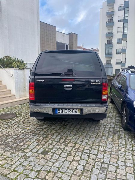 Toyota Hilux • 2007 • 219,000 km 4